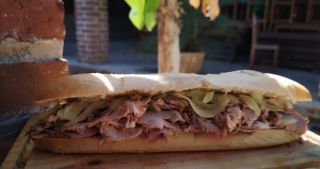 Cuban-style sandwich (100 g)